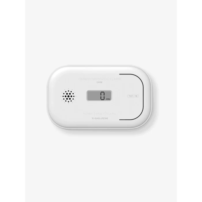 Vit kolmonoxidvarnare med digital display som visar 0 ppm och testknapp på sidan