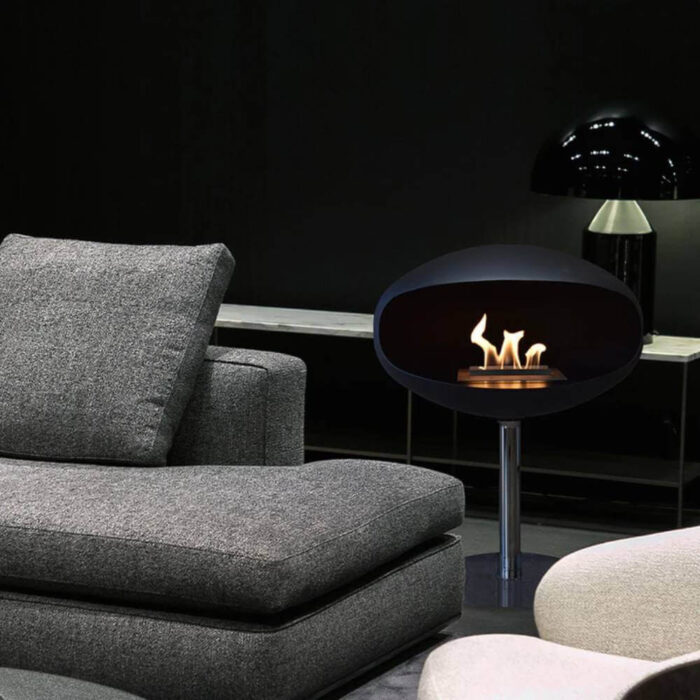 Etanolkamin Cocoon Pedestal mattsvart vardagsrum