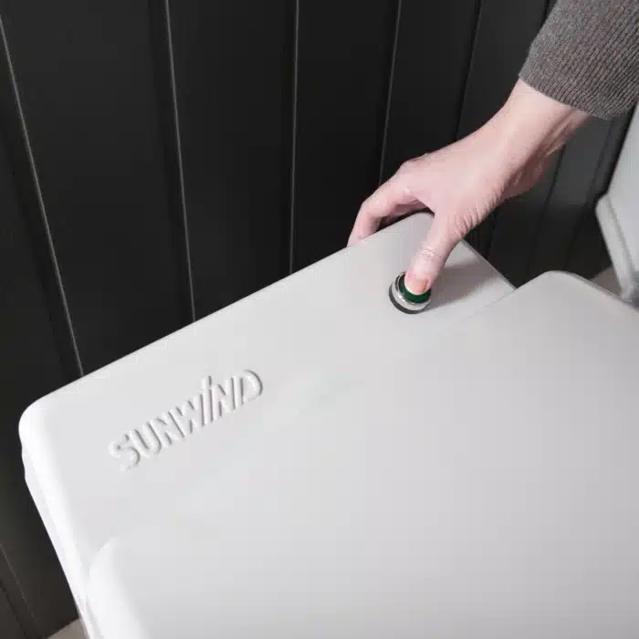 demonstration hur man startar forbranningstoalett fran sunwind