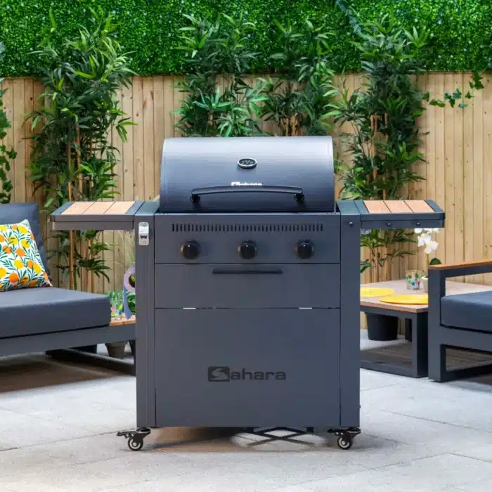 miljobild framifran pa gasolgrill sahara stekbordsgrill 3 brannare